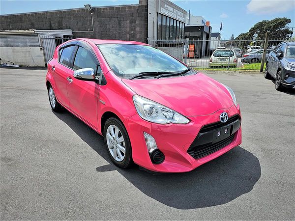 2015 Toyota Aqua HYBRID