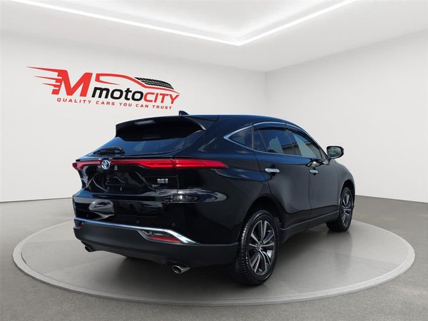 2020 Toyota Harrier HYBRID, G Pack, Radar Cruise, Leather seats Carousel 2