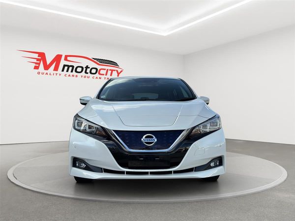 2018 Nissan Leaf X, LEATHER HEATED SEATS, RADAR CRUISE, Carousel 5
