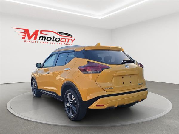 2020 Nissan Kicks E-POWER Carousel 4