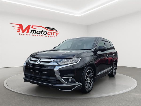 2017 Mitsubishi Outlander 7 Seats, 2.4 G Navi Package Carousel 6