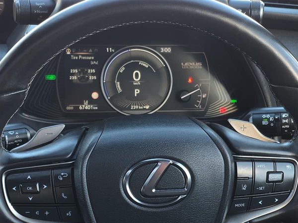 2022 Lexus UX 300e LIMITED 54KWH/EV/HD Carousel 18