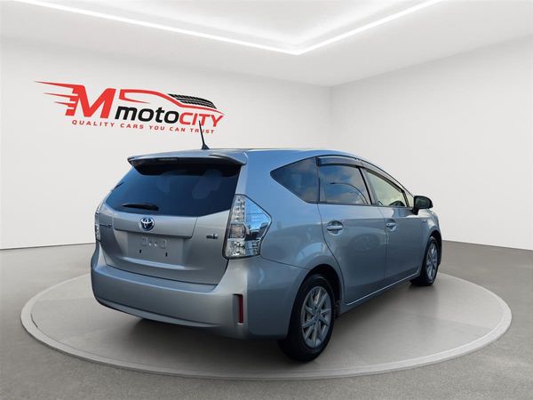 2012 Toyota Prius ALPHA 7 SEATS, CRUISE CONTROL Carousel 2