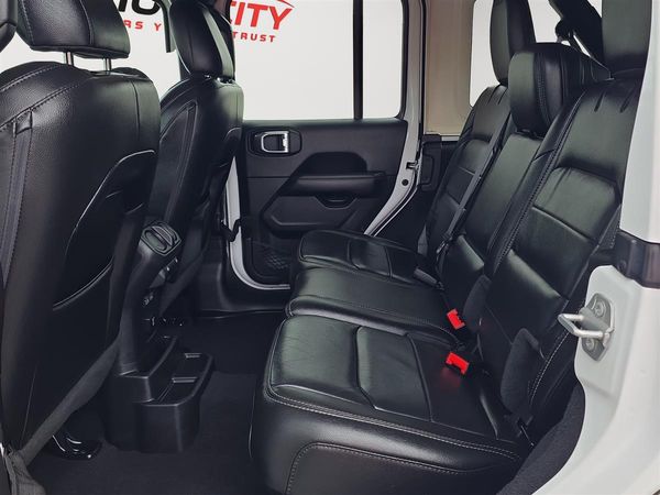 2022 Jeep Wrangler SAHARA UNLIMITED, RADAR CRUISE Carousel 13