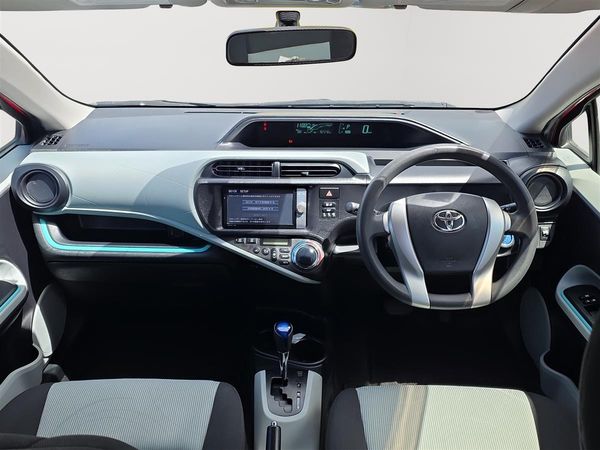 2012 Toyota Aqua HYBRID Carousel 16