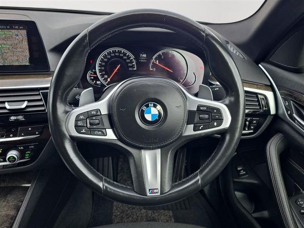 2017 BMW 530i M SPORT Carousel 16