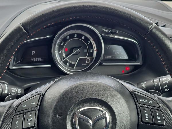 2015 Mazda Axela Adaptive Cruise, HUD Carousel 18