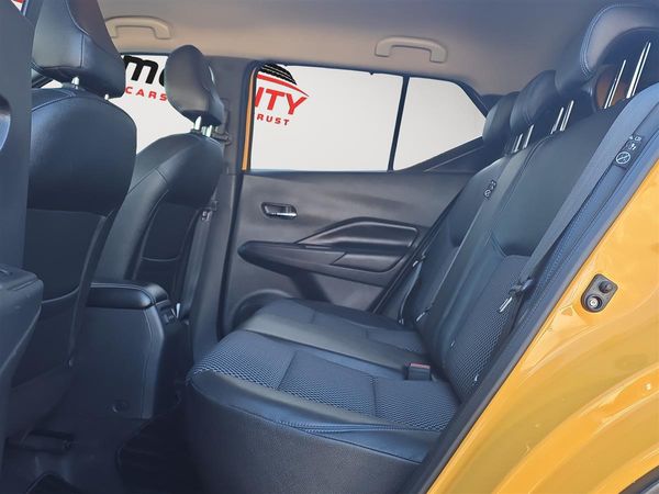 2020 Nissan Kicks E-POWER Carousel 13