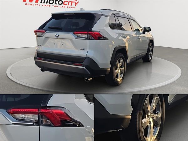 2019 Toyota RAV4 4WD, G Pack, Leather Heated Seats, Radar Cruise Carousel 11