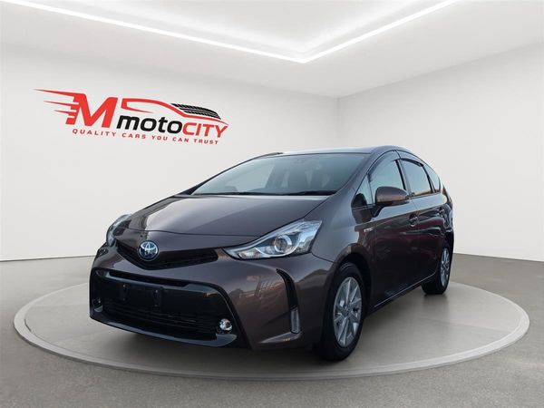 2017 Toyota Prius ALPHA HYBRID, 7 Seater Carousel 6