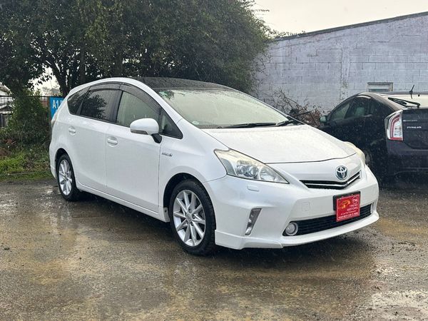 2012 Toyota Prius ALPHA GTSULI SELECT SKYLIGHT P 7 SEATER Carousel 3