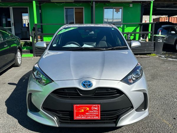 2021 TOYOTA YARIS HYBRID X Carousel 2