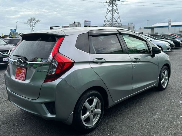 2014 HONDA FIT Carousel 1