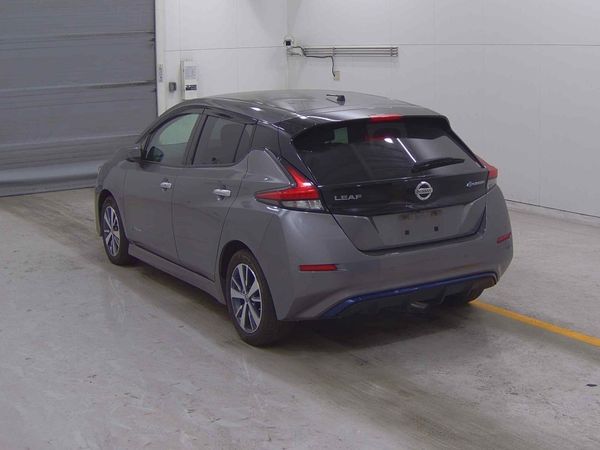 2019 NISSAN LEAF X 40KW Carousel 1
