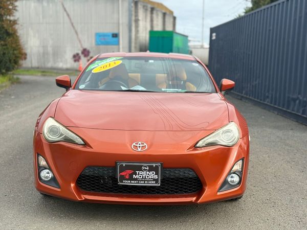 2013 TOYOTA 86 GT Carousel 5