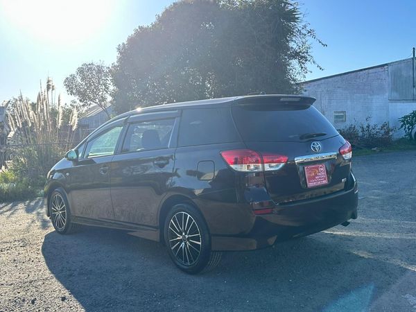2012 TOYOTA WISH Carousel 4