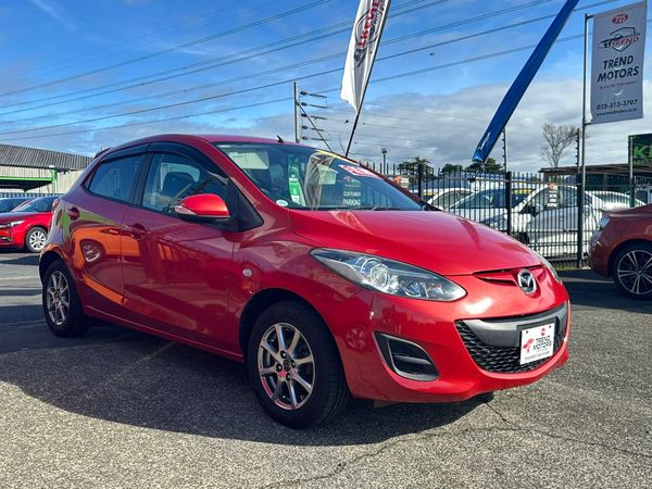 2013 MAZDA DEMIO 13-SKY A SHOOTING STAR Carousel 2