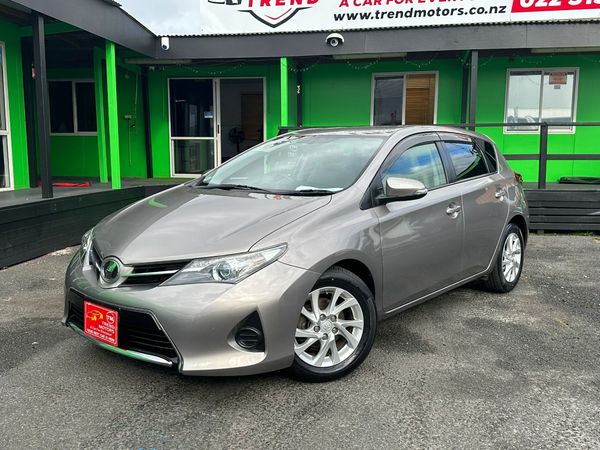 2012 TOYOTA AURIS Carousel 2