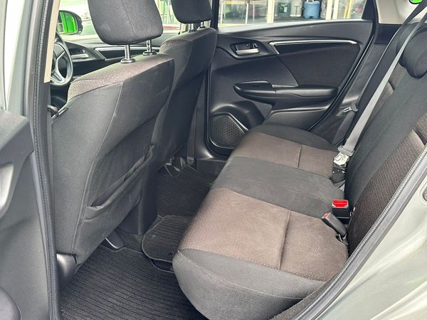 2014 HONDA FIT Carousel 7