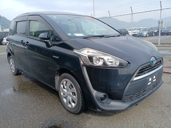 2016 TOYOTA SIENTA Carousel 2