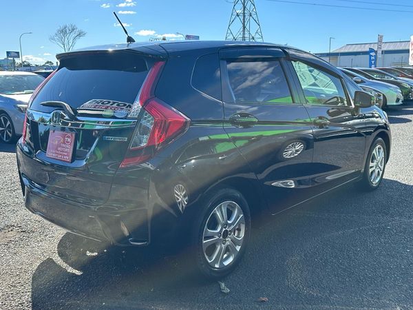 2018 HONDA FIT HYBRID L-PACKAGE Carousel 3
