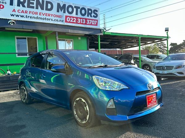 2014 TOYOTA AQUA G Carousel 1