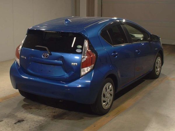 2016 TOYOTA AQUA S Carousel 1