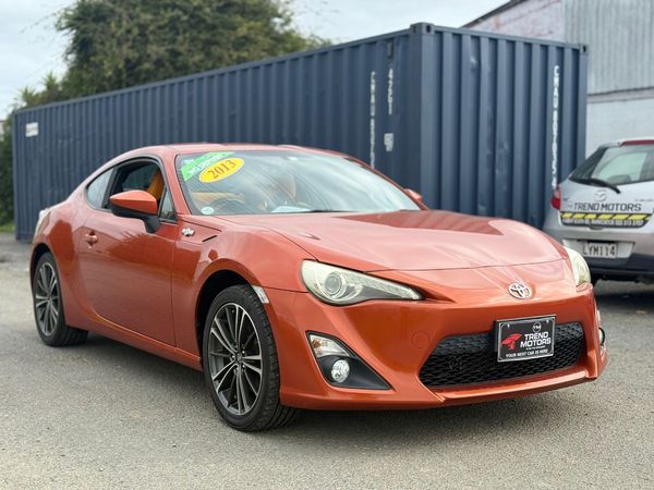 2013 TOYOTA 86 GT Carousel 3