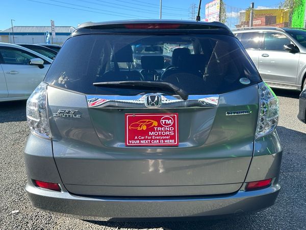2012 HONDA FIR SHUTTLE Carousel 9