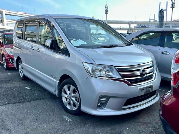 2013 NISSAN SERENA HIGHWAY STAR S
