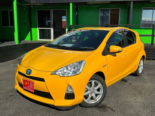 2013 TOYOTA AQUA G PACKAGE Carousel 3