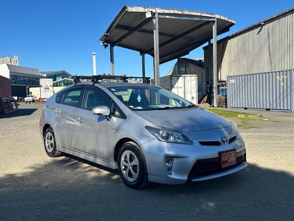 2014 TOYOT PRIUS 5D-S PACKAGE Carousel 3
