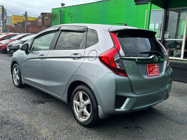 2014 HONDA FIT Carousel 5