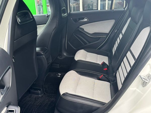 2014 MERCEDES BENZ A180 Carousel 8
