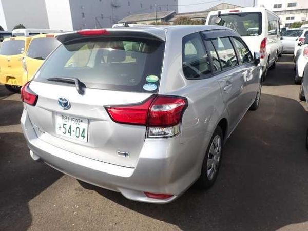 2017 TOYOTA COROLLA FIELDER HYBRID Carousel 1