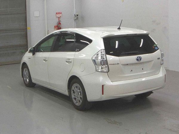 2014 TOYOTA PRIUS ALPHA S-TUNE BLACK Carousel 1