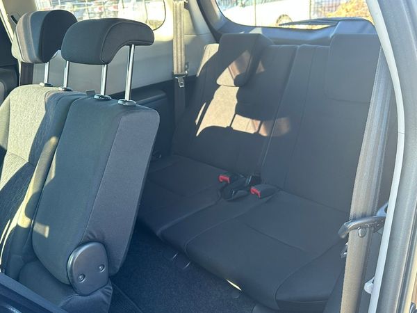 2012 TOYOTA WISH Carousel 8