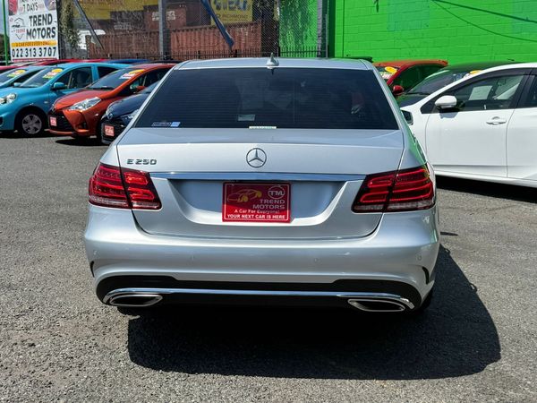 2015 MERCEDES BENZ E-350 Carousel 4