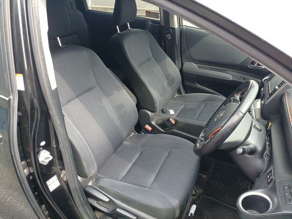 2016 TOYOTA SIENTA Carousel 4