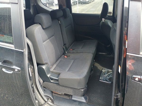 2016 TOYOTA SIENTA Carousel 5