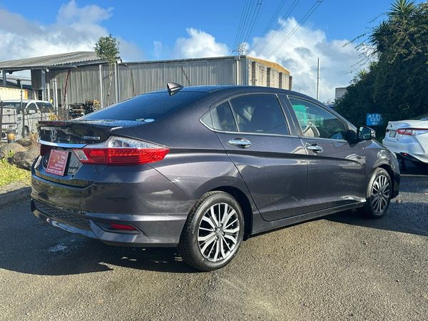 2018 HONDA GRACE HYBRID EX SENSING Carousel 1