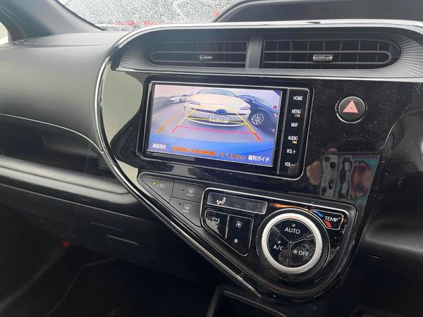 2019 TOYOTA AQUA G GRANPA Carousel 3