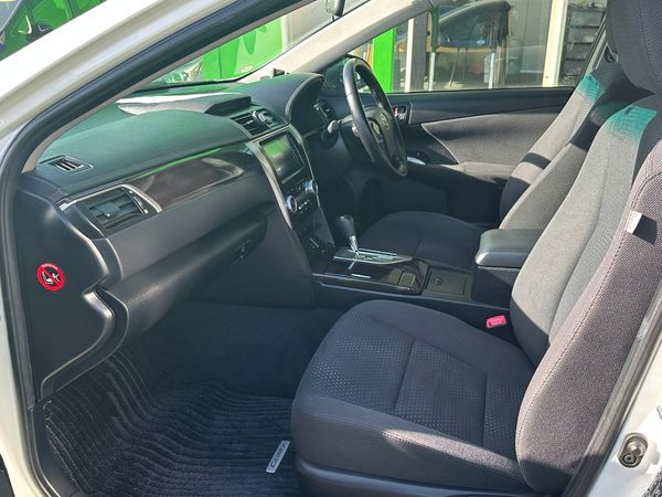 2014 TOYOTA CAMRY G Carousel 9