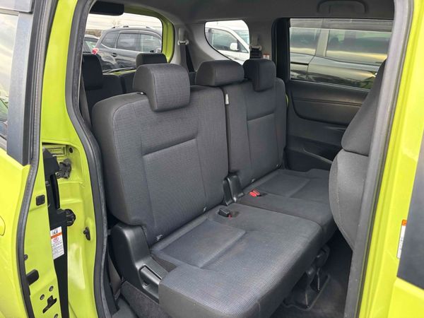 2016 TOYOTA SIENTA G HYBRID Carousel 5