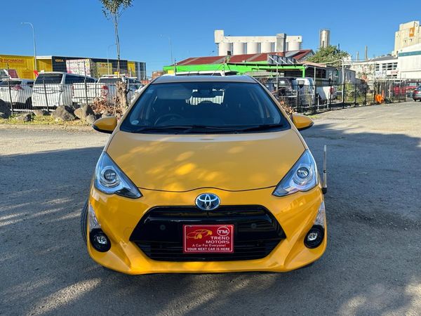 2017 TOYOTA AQUA G Carousel 2