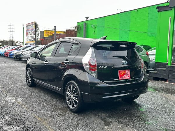 2014 TOYOTA AQUA G Carousel 5