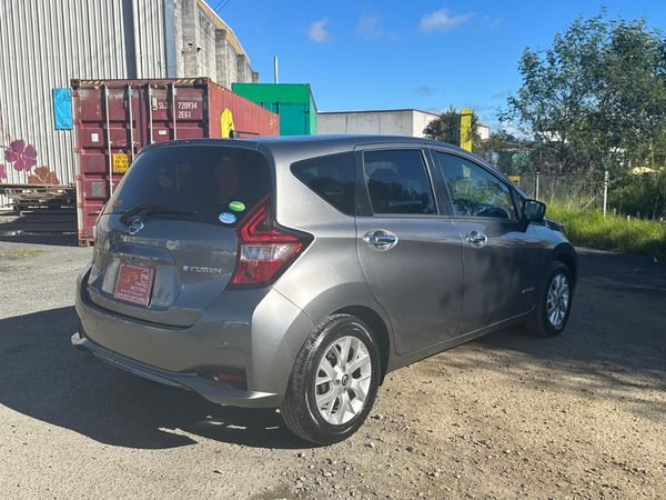 2020 NISSAN NOTE MEDALIST Carousel 1