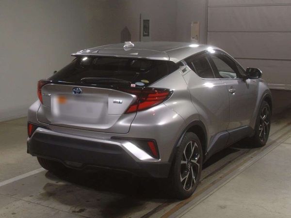 2020 TOYOTA C-HR HYBRID G Carousel 1
