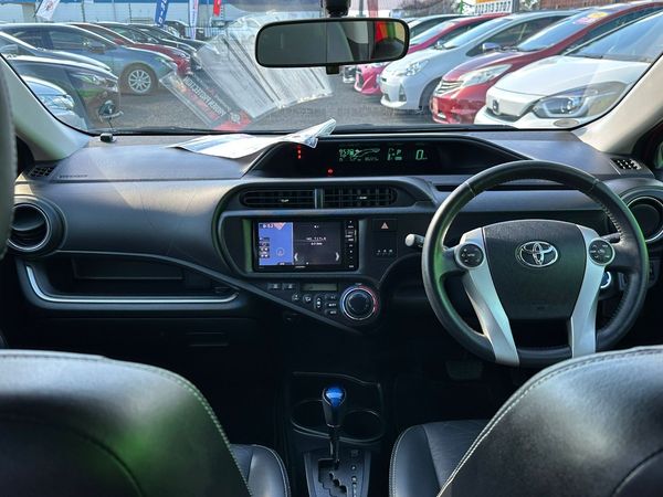 2013 TOYOTA AQUA S Carousel 7