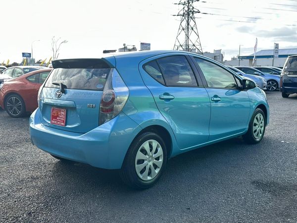 2014 TOYOTA AQUA S Carousel 1